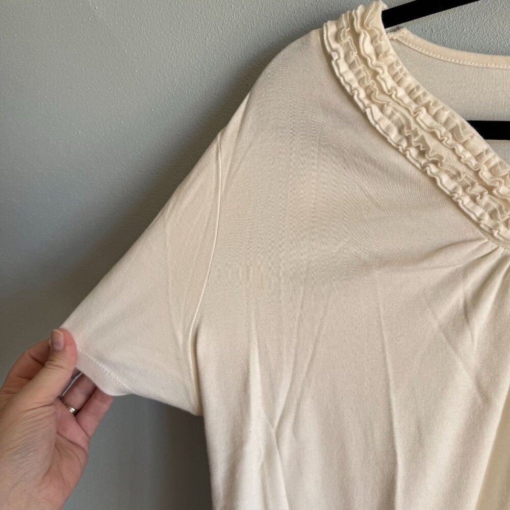 Crystal Kobe Womens Cream Ivory Short Sleeve Ruffle V-Neck Tee 2X Basic Casual - Picture 7 of 9